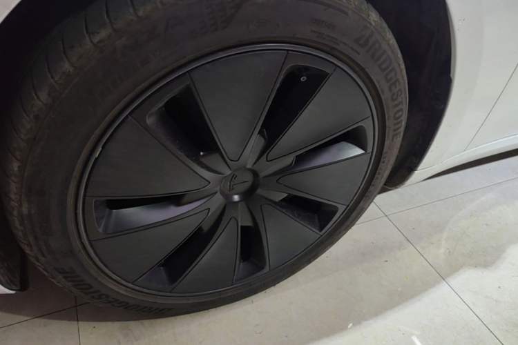 Used Tesla Model 3 2025 Rear-Wheel-Drive Version Left Front Wheel Hub
