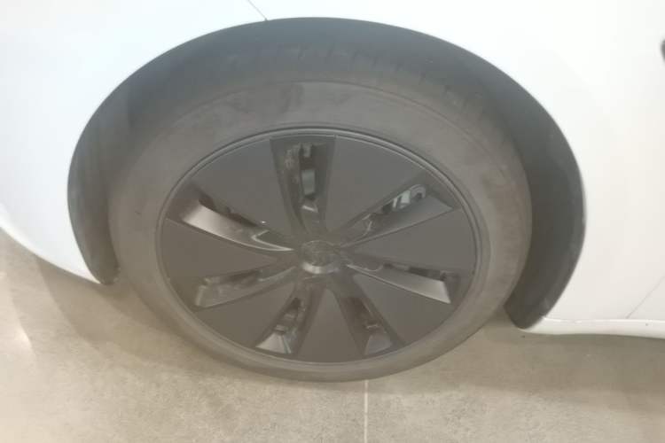 Used Tesla Model 3 2025 Rear-Wheel-Drive Version Left Front Wheel Hub