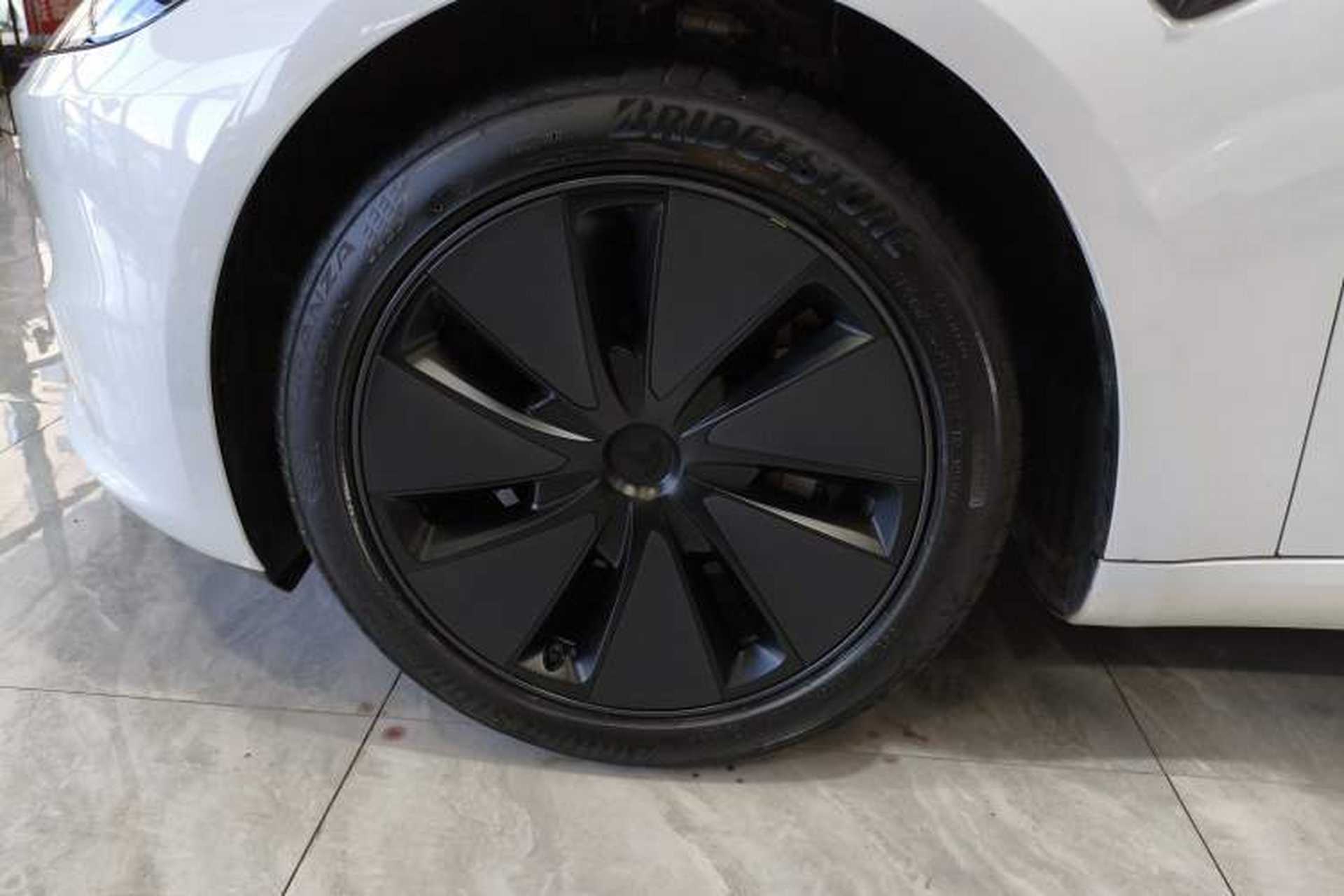 Used Tesla Model 3 2025 Rear-Wheel-Drive Version Left Front Wheel Hub