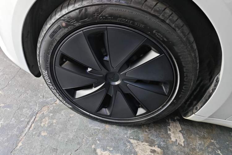 Used Tesla Model 3 2025 Rear-Wheel-Drive Version Left Front Wheel Hub
