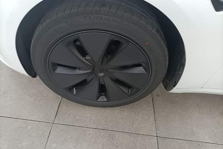 Used Tesla Model 3 2025 Model Revised Rear-Wheel-Drive Version Left Front Wheel Hub