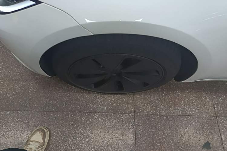 Used Tesla Model 3 2025 Rear-Wheel-Drive Version Left Front Wheel Hub