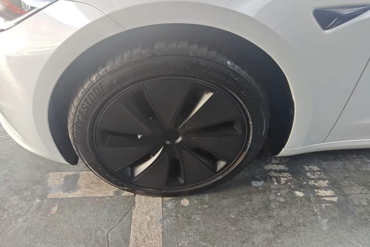 Used Tesla Model 3 2025 Rear-Wheel-Drive Version Left Front Wheel Hub