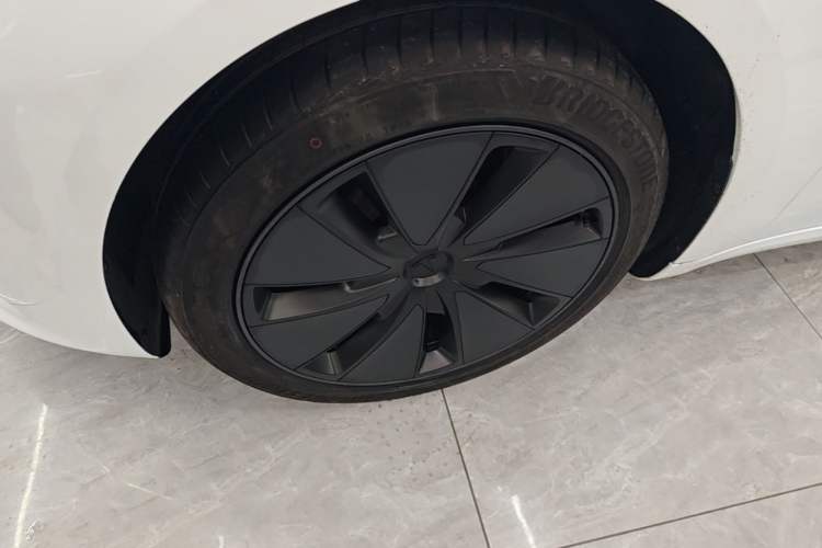 Used Tesla Model 3 2025 Rear-Wheel-Drive Version Left Front Wheel Hub