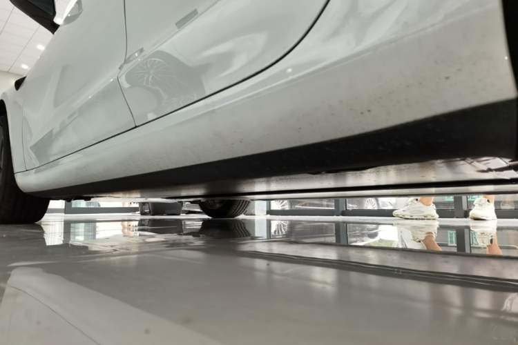 Used Tesla Model 3 2025 Model Revised Rear-Wheel-Drive Version Left Side Sill