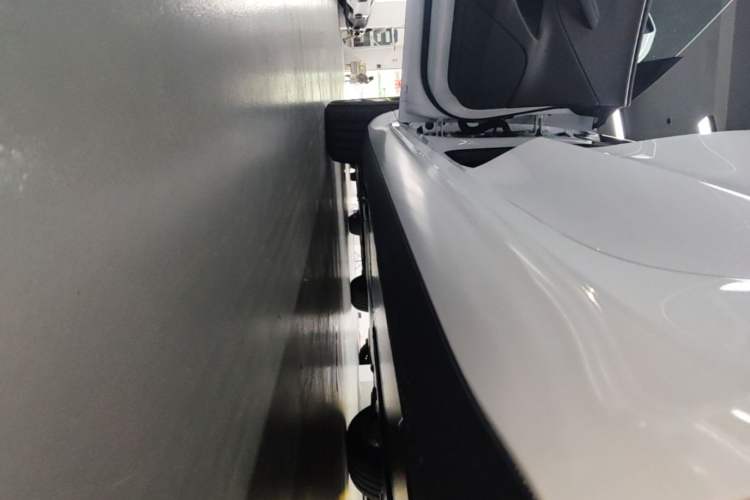 Used Tesla Model 3 2025 Model Revised Rear-Wheel-Drive Version Left Side Sill