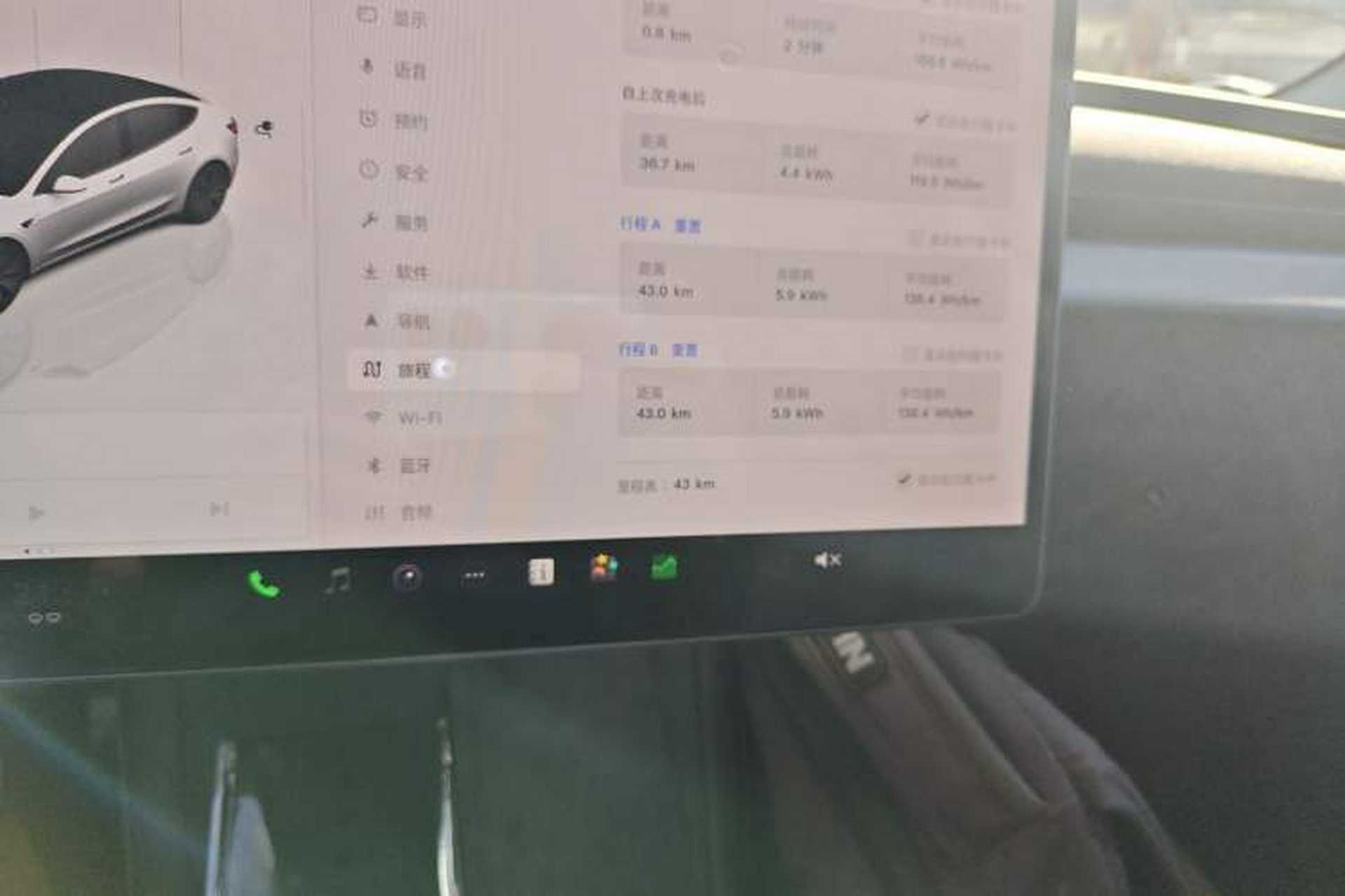 Used Tesla Model 3 2025 Model Revised Rear-Wheel-Drive Version Odometer Close Up