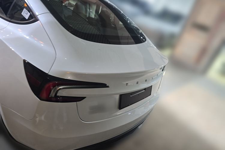 Used Tesla Model 3 2025 Rear-Wheel-Drive Version Rear