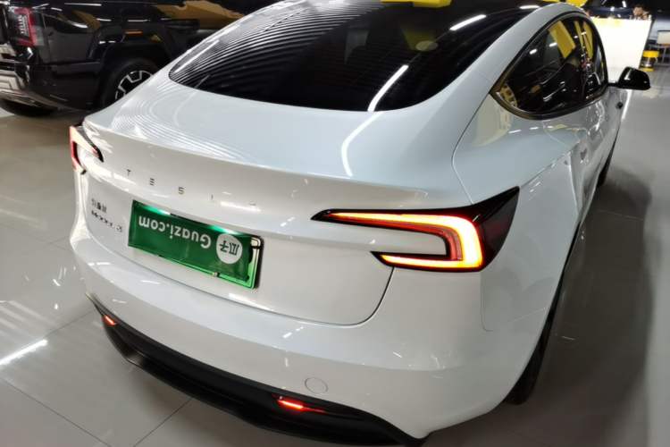 Used Tesla Model 3 2025 Rear-Wheel-Drive Version Rear Right 45 Deg