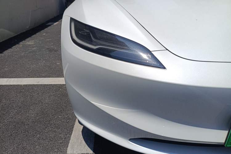 Used Tesla Model 3 2025 Model Revised Rear-Wheel-Drive Version Right Front Headlight