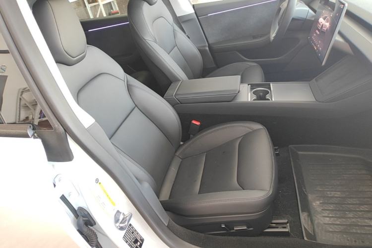 Used Tesla Model 3 2025 Long-Range All-Wheel-Drive Version Right Front Seat