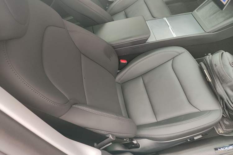 Used Tesla Model 3 2025 Model Long-Range Rear-Wheel-Drive Version Right Front Seat
