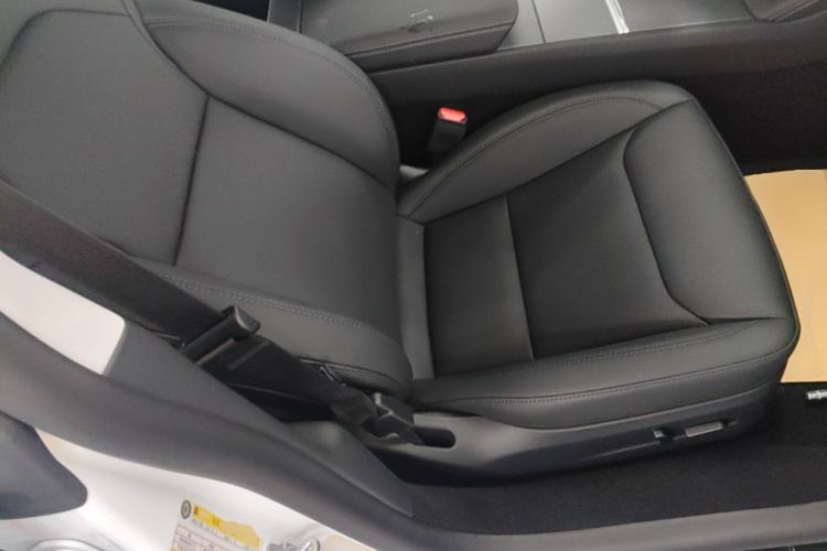 Used Tesla Model 3 2025 Model Revised Rear-Wheel-Drive Version Right Front Seat