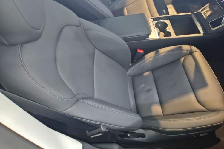 Used Tesla Model 3 2025 Model Revised Rear-Wheel-Drive Version Right Front Seat