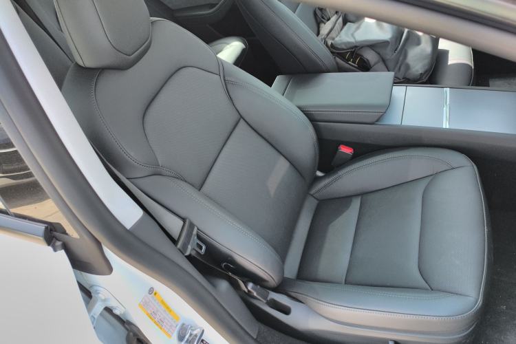 Used Tesla Model 3 2025 Model Revised Rear-Wheel-Drive Version Right Front Seat