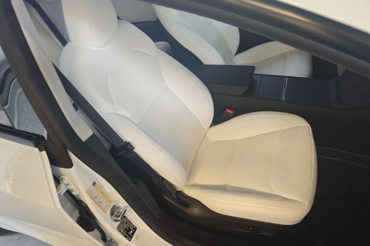 Used Tesla Model 3 2025 Rear-Wheel-Drive Version Right Front Seat