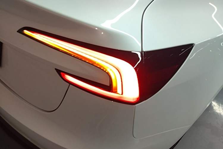 Used Tesla Model 3 2025 Rear-Wheel-Drive Version Right Rear Taillight