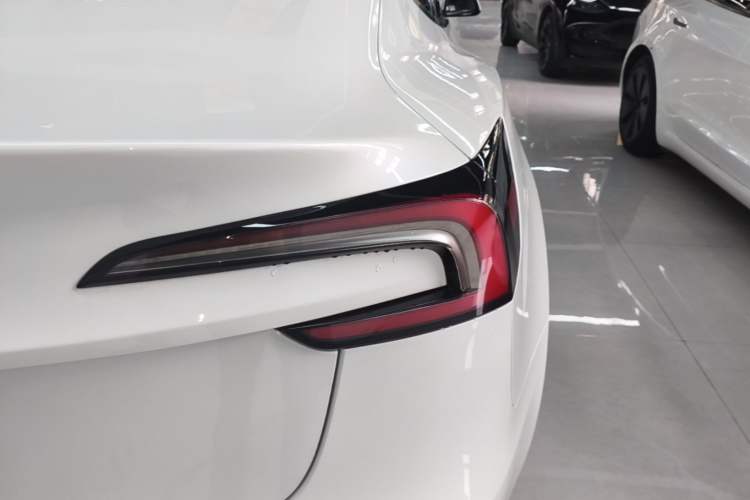 Used Tesla Model 3 2025 Model Revised Long-Range Rear-Wheel-Drive Version Right Rear Taillight