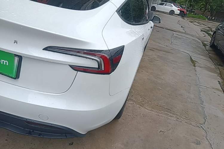 Used Tesla Model 3 2025 Rear-Wheel-Drive Version Right Rear Taillight