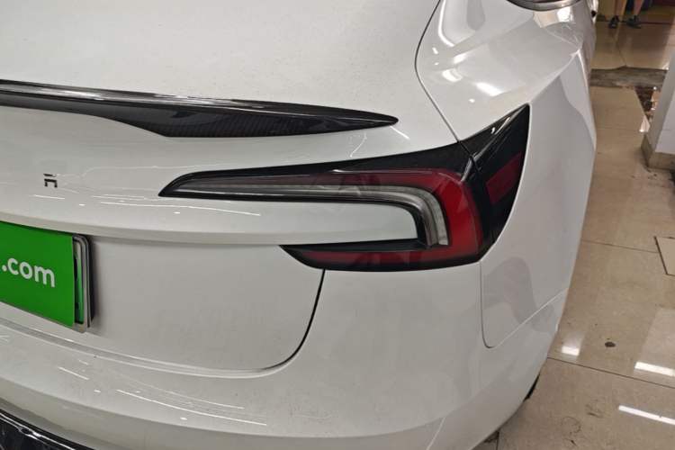 Used Tesla Model 3 2025 Model Revised Long-Range All-Wheel-Drive Version Right Rear Taillight