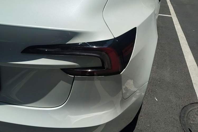 Used Tesla Model 3 2025 Rear-Wheel-Drive Version Right Rear Taillight