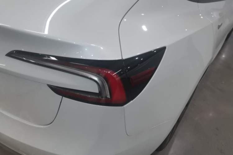 Used Tesla Model 3 2025 Rear-Wheel-Drive Version Right Rear Taillight