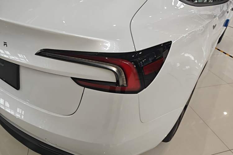 Used Tesla Model 3 2025 Rear-Wheel-Drive Version Right Rear Taillight