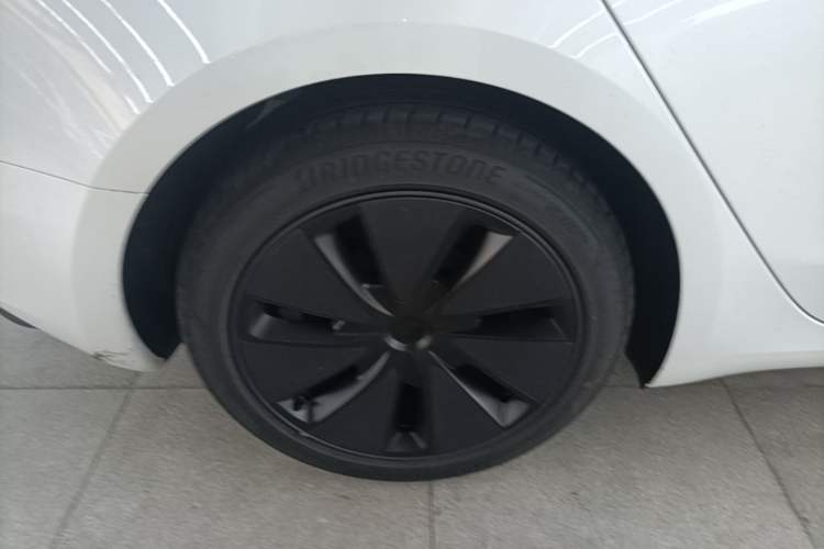 Used Tesla Model 3 2025 Model Revised Rear-Wheel-Drive Version Right Rear Wheel Hub