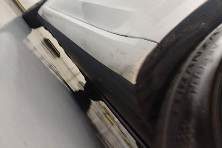Used Tesla Model 3 2025 Rear-Wheel-Drive Version Right Side Sill