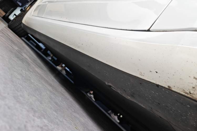 Used Tesla Model 3 2025 Rear-Wheel-Drive Version Right Side Sill