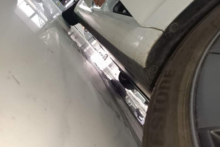 Used Tesla Model 3 2025 Model Revised Rear-Wheel-Drive Version Right Side Sill
