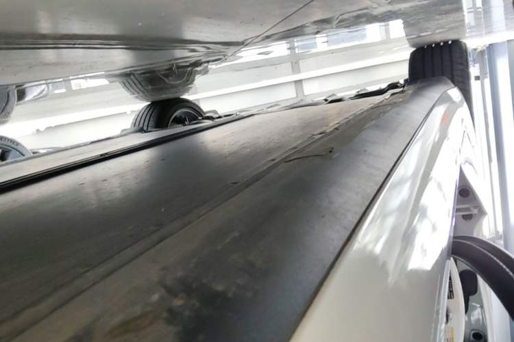 Used Tesla Model 3 2025 Rear-Wheel-Drive Version Right Side Sill
