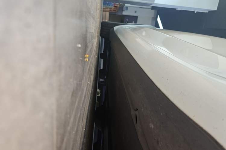 Used Tesla Model 3 2025 Rear-Wheel-Drive Version Right Side Sill
