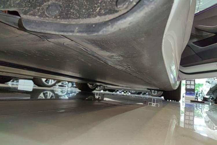 Used Tesla Model 3 2025 Rear-Wheel-Drive Version Right Side Sill