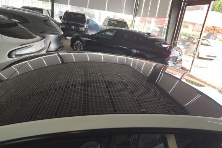 Used Tesla Model 3 2025 Model Revised Long-Range Rear-Wheel-Drive Version Roof