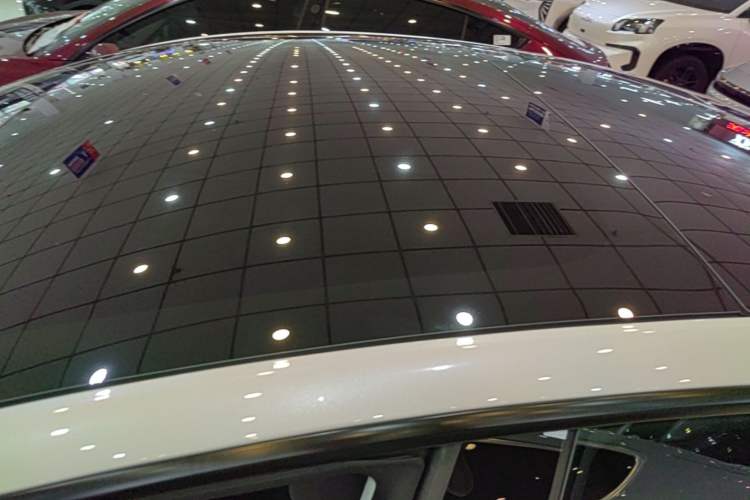 Used Tesla Model 3 2025 Rear-Wheel-Drive Version Roof