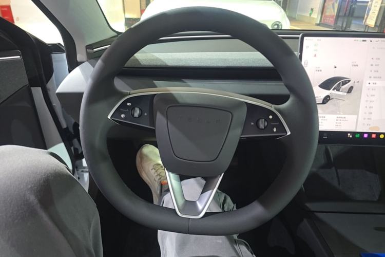 Used Tesla Model 3 2025 Rear-Wheel-Drive Version Steering Wheel