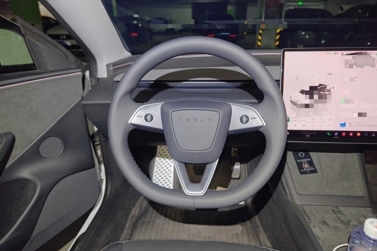 Used Tesla Model 3 2025 Long-Range All-Wheel-Drive Version Steering Wheel