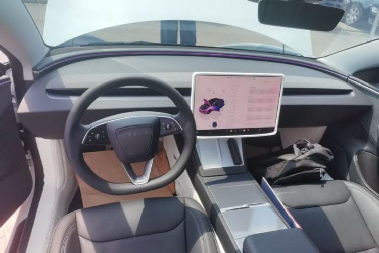 Used Tesla Model 3 2025 Long-Range All-Wheel-Drive Version Steering Wheel