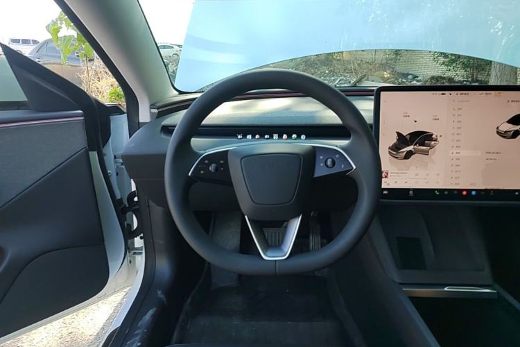 Used Tesla Model 3 2025 Rear-Wheel-Drive Version Steering Wheel