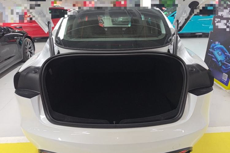 Used Tesla Model 3 2025 Long-Range All-Wheel-Drive Version Trunk