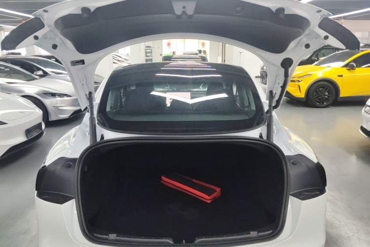 Used Tesla Model 3 2025 Model Revised Rear-Wheel-Drive Version Trunk