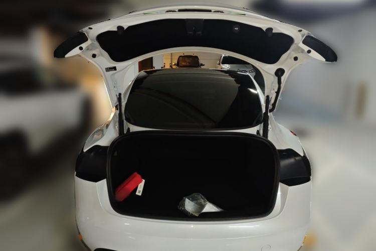Used Tesla Model 3 2025 Rear-Wheel-Drive Version Trunk