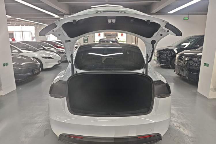 Used Tesla Model 3 2025 Model Revised Rear-Wheel-Drive Version Trunk