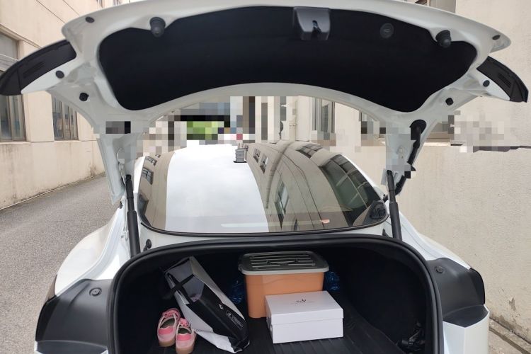 Used Tesla Model 3 2025 Rear-Wheel-Drive Version Trunk