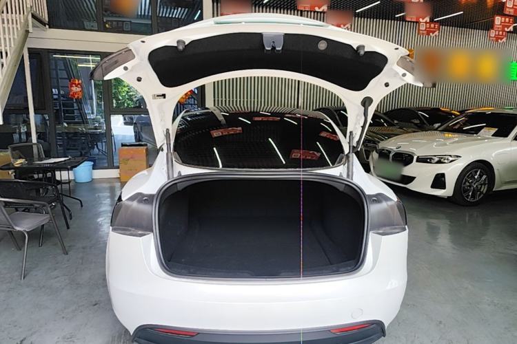 Used Tesla Model 3 2025 Rear-Wheel-Drive Version Trunk