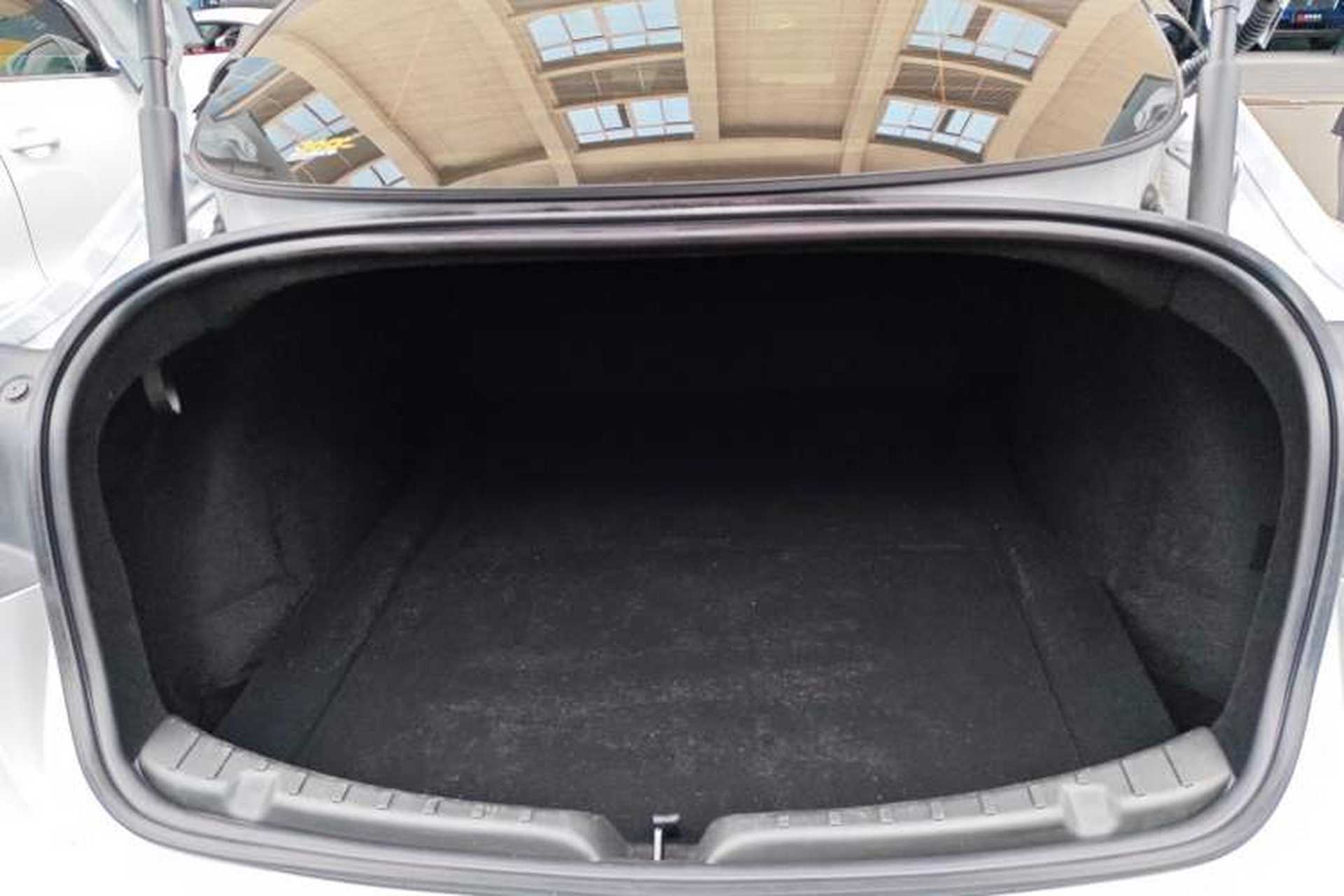 Used Tesla Model 3 2025 Long-Range All-Wheel-Drive Version Trunk