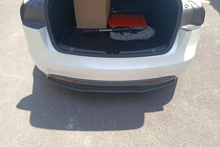 Used Tesla Model 3 2025 Model Revised Rear-Wheel-Drive Version Trunk