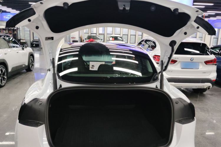 Used Tesla Model 3 2025 Rear-Wheel-Drive Version Trunk