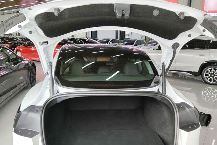 Used Tesla Model 3 2025 Rear-Wheel-Drive Version Trunk